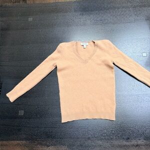 100% cashmere Nordstrom Women's V-Neck Sweater in Light Tan
